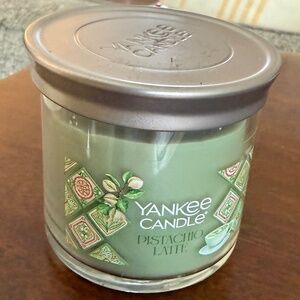 Yankee Candle Pistachio Latte candle